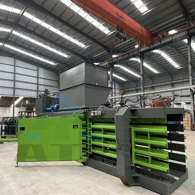 Máquina de embalagem hidráulica de resíduos de papel e roupas antigas com compressão de embalagem de bebidas