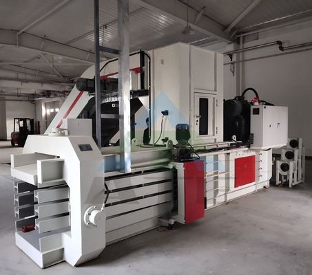 Densidade de Bale cliente 2300 KG Hidráulica Horizontal Alumínio Baling Machine Com transportador