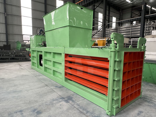Reciclagem de resíduos têxteis Máquina de embalagem hidráulica horizontal para compressão de garrafas