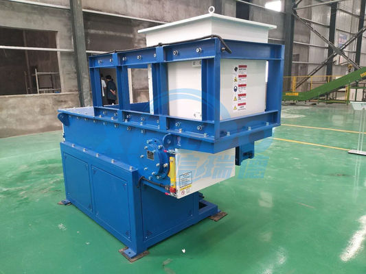 5-100 kg/h Capacidade de produção Triturador de plástico de eixo único para tecidos