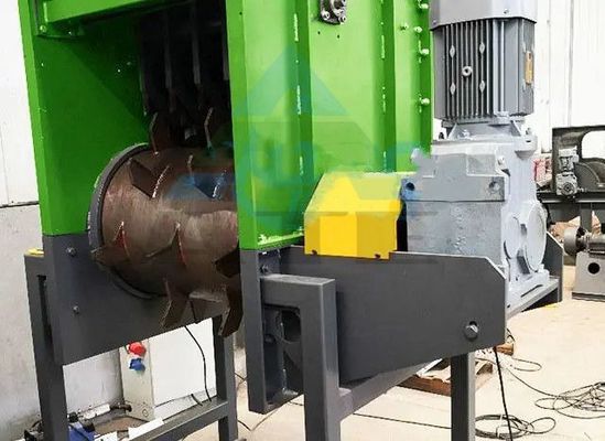 Abridor de sacos de tecido de plástico para lojas de materiais de construção após manutenção no campo de serviço
