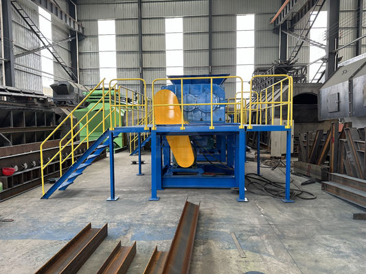 Máquina de trituração de plástico de sucata de madeira hidráulica trituradora de duplo eixo para resíduos orgânicos