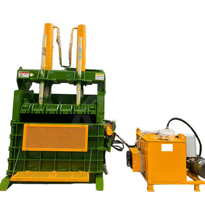 380V Automóveis e caminhões Pneus Pneus Baler Máquina Saco Máquina de embalagem vertical Bottle Balers resíduos de plástico