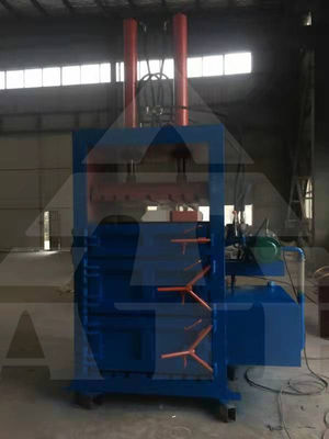 650 KG capacidade de plástico embalagem saco de garrafas latas de resíduos máquina de embalagem para o cliente Bale Densidade