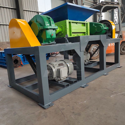 Triturador de eixo duplo para reciclagem de caixas de papelão garrafas de plástico e sucata de metal