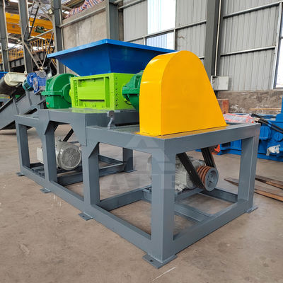 Triturador de eixo duplo para reciclagem de caixas de papelão garrafas de plástico e sucata de metal