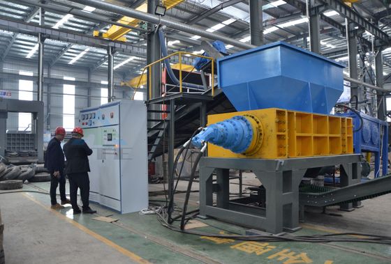 Reciclagem de resíduos de pneus Máquina de trituração de pneus 2200 kg