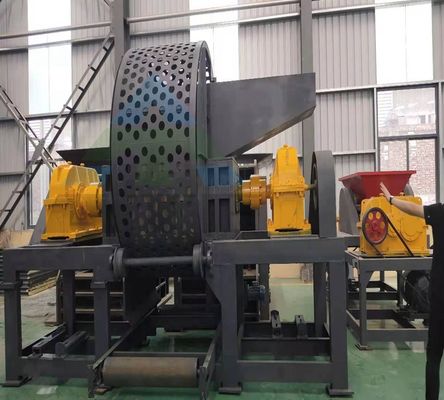 Máquina de trituração de pneus de alta produtividade de capacidade de 2 a 3 toneladas para reciclagem de sucata de pneus
