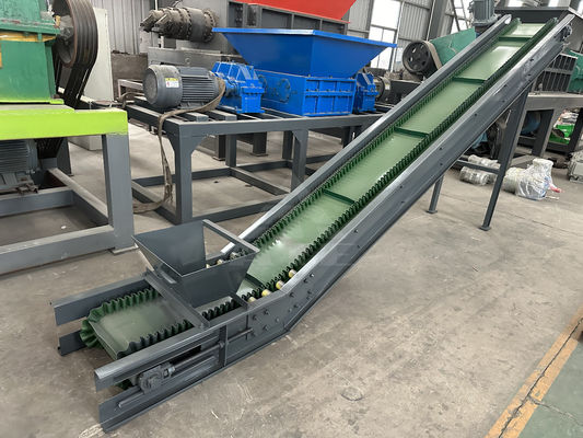 Máquina de trituração de eixo duplo para suporte de pequenos resíduos plásticos