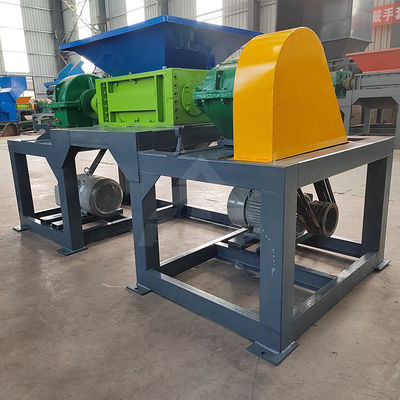 Máquina de trituração de resíduos de plástico, garrafas de metal e cartão