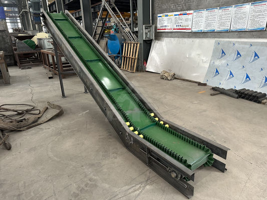 5000KG Reciclagem de plástico triturador de eixo duplo para resíduos domésticos e sacos jumbo