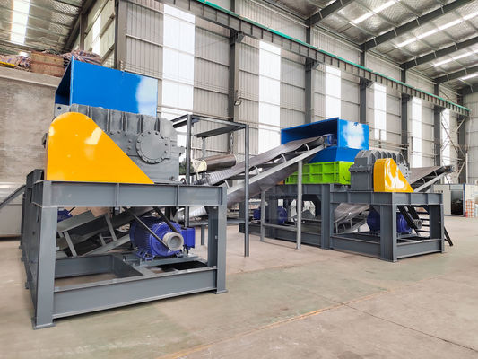 Máquina de trituração de cabo de plástico de eixo duplo, sucata de metal e aço a preços acessíveis