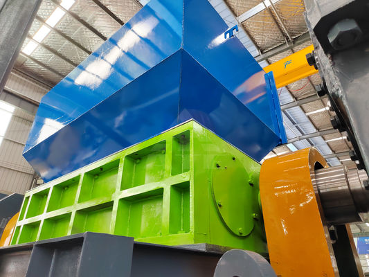 Triturador de carros de plástico ABS de eixo duplo Ideal para reciclagem de resíduos em várias indústrias