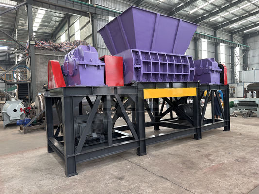 Máquina de trituração de plástico de reciclagem de borracha de metal compacto de borracha de cobre de eixo duplo 2000m