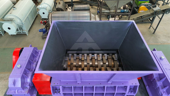 Máquina de trituração de resíduos metálicos e plásticos 5T Peso adequado para várias aplicações