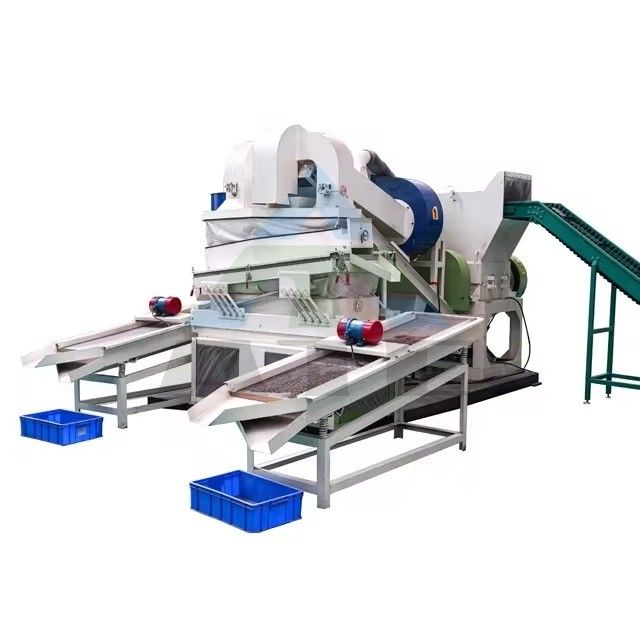 Máquina de trituração de fios de cobre de 300-500 kg/h de capacidade para granulador de cabos elétricos