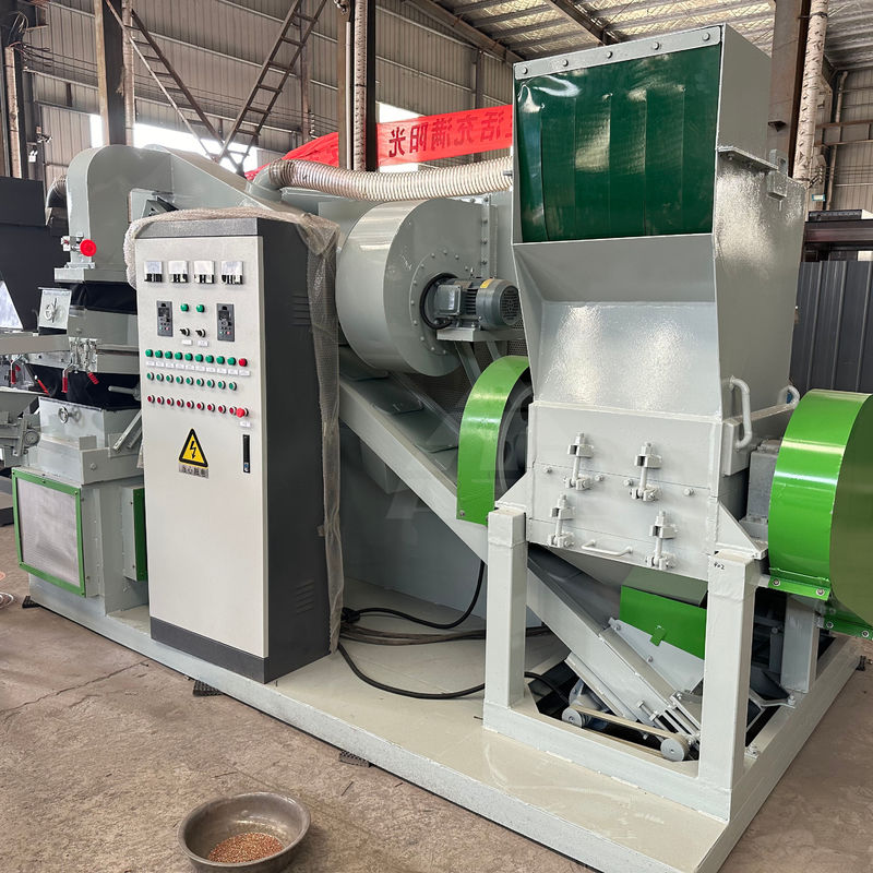 Máquina de reciclagem de fios de cobre 3000L/H Granulador de cabo de cobre Máquina automática de arroz de cobre seco